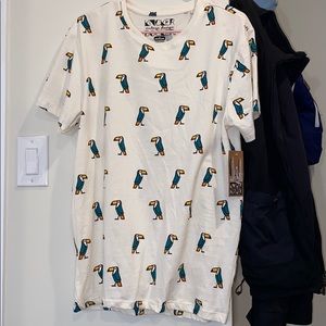 Brand New Knicker Bocker Parrot T-Shirt